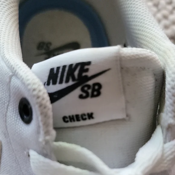 Nike Classic White Canvas Sneakers - Picture 5 of 5